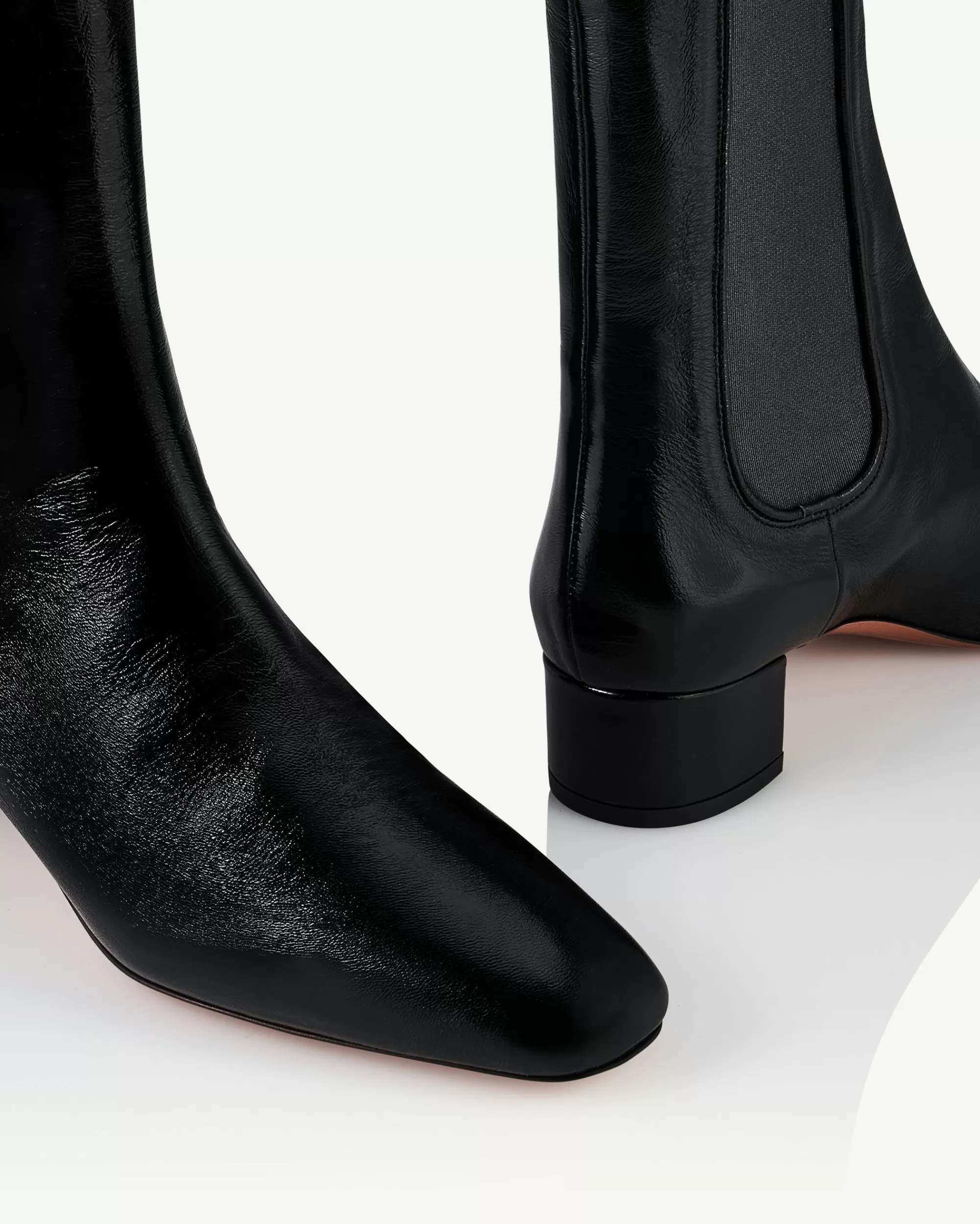 lyon_bootie__2.webp Aquazzura Lyon Bootie 35 | Booties