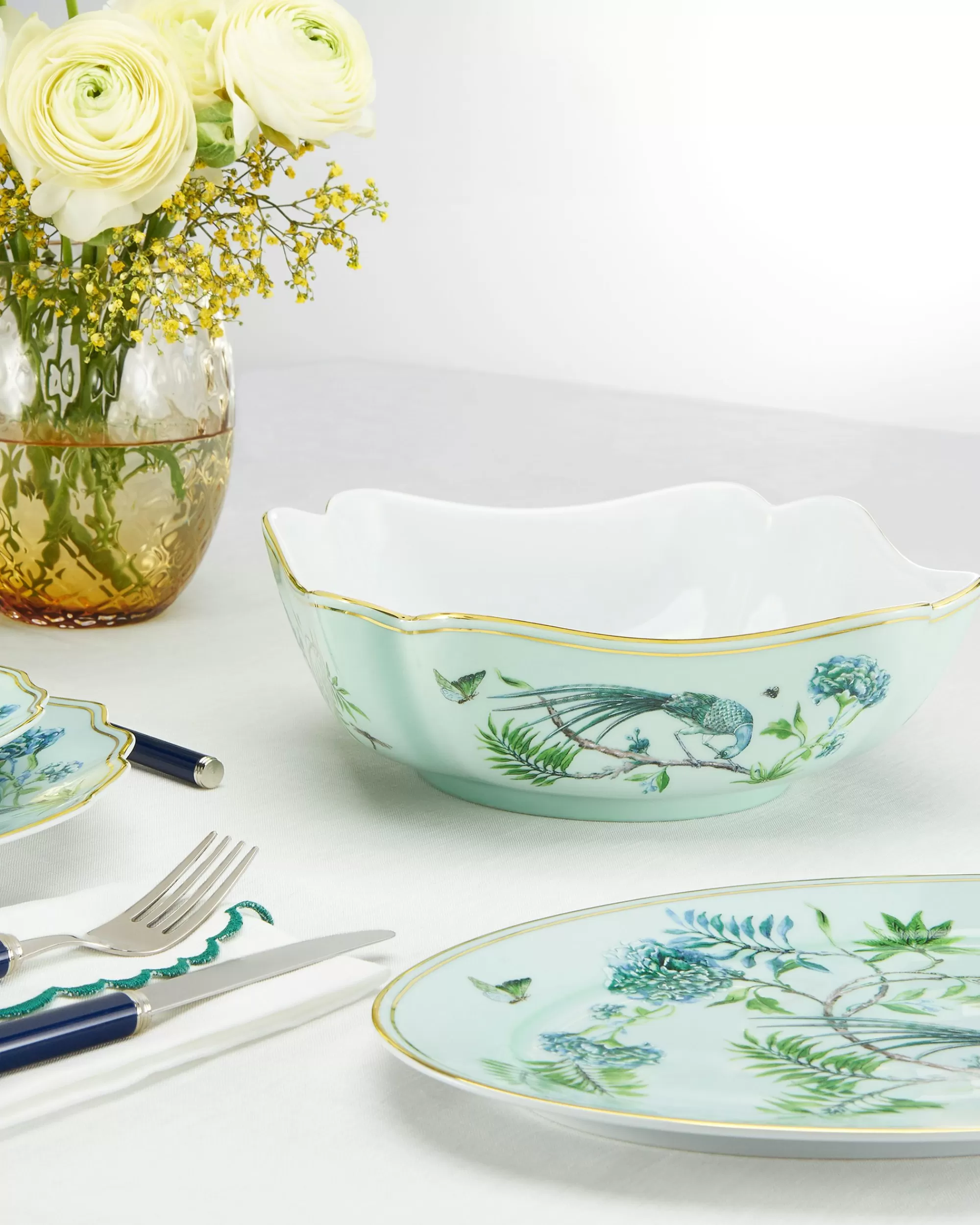 secret_garden_square_salad_bowl_4.webp Aquazzura Secret Garden Square Salad Bowl | Dinnerware