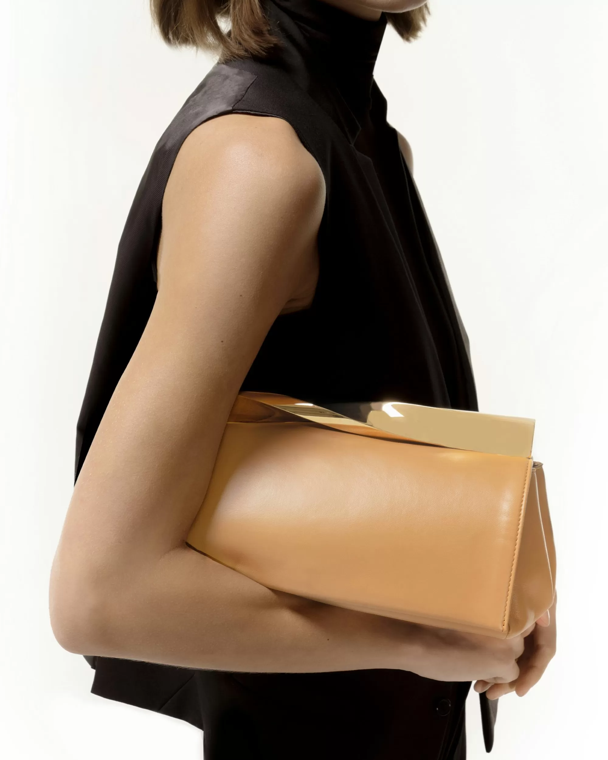 twist_clutch_3-5.webp Aquazzura Twist Clutch | Clutch Bags | Shoulder Bags